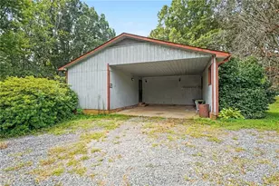 4563 Nc Hwy 268, Pilot Mountain, NC 27401 - Photo 35