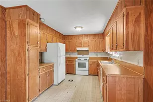 4563 Nc Hwy 268, Pilot Mountain, NC 27401 - Photo 19