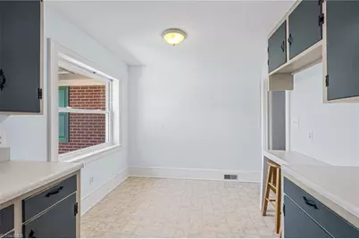 412 N Main Street, Dobson, NC 27017 - Photo 11