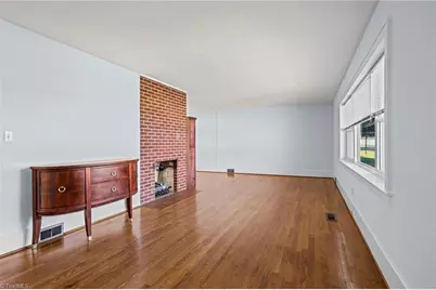 412 N Main Street, Dobson, NC 27017 - Photo 5