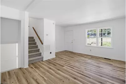 1315 Yardley Terrace, Winston-Salem, NC 27105 - Photo 7