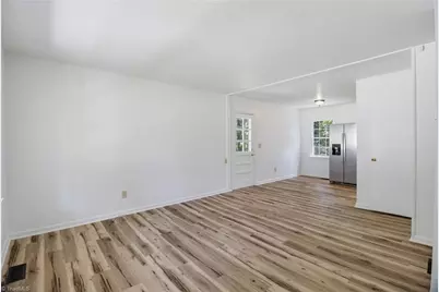 1315 Yardley Terrace, Winston-Salem, NC 27105 - Photo 5