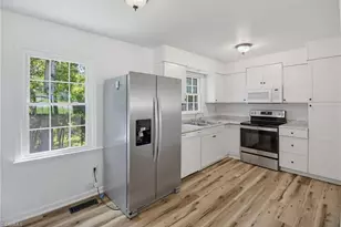 1315 Yardley Terrace, Winston-Salem, NC 27105 - Photo 9