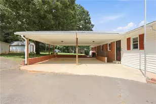 212 Circle Dr, Dobson, NC 27017 - Photo 27