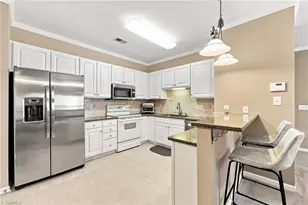 6941 Hanesbrook Cir, Clemmons, NC 27012 - Photo 5