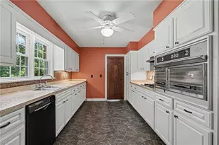 1195 Eton Ave, Asheboro, NC 27203 - Photo 9