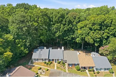 2642 Cottage Place, Greensboro, NC 27455 - Photo 3
