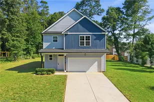 702 Vance St, Mebane, NC 27302 - Photo 1