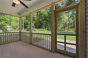 702 Vance St, Mebane, NC 27302 - Photo 25
