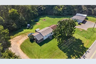 5889 Nc Highway 66, King, NC 27021 - Photo 7