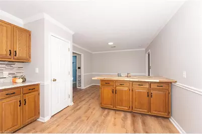 923 Aberdeen Road, High Point, NC 27265 - Photo 21