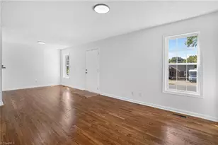 807 Julian St, Greensboro, NC 27405 - Photo 9