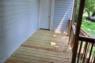806 E Commerce Ave, High Point, NC 27260 - Photo 9