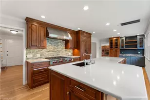 719 Quarterstaff Rd, Winston-Salem, NC 27104 - Photo 15