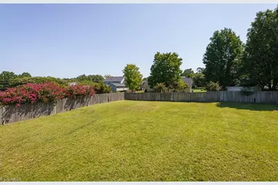 4126 Stonemill Drive, High Point, NC 27265 - Photo 31