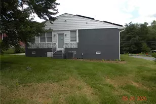 2228 24th St, Winston-Salem, NC 27105 - Photo 3