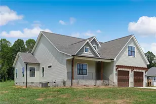 1375 Purcell Rd, Reidsville, NC 27320 - Photo 3