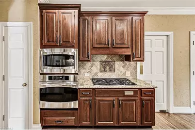3809 Chiswell Court, Greensboro, NC 27410 - Photo 17