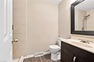 2405 Denver Dr, Greensboro, NC 27406 - Photo 17