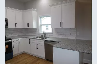 213 E Monmouth Street, Winston-Salem, NC 27127 - Photo 11