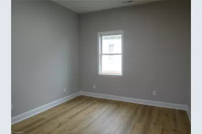 213 E Monmouth Street, Winston-Salem, NC 27127 - Photo 15
