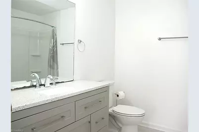 7129 W Friendly Avenue #G, Greensboro, NC 27410 - Photo 9