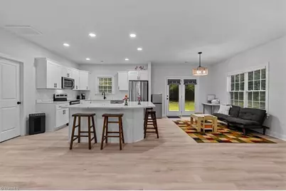 5305 Ridgefall Road, Greensboro, NC 27410 - Photo 11