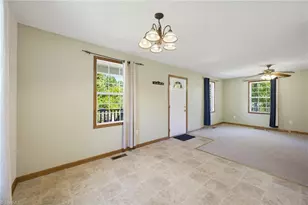 219 E Oakview Rd, Asheville, NC 28806 - Photo 13