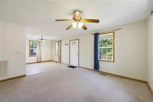 219 E Oakview Rd, Asheville, NC 28806 - Photo 9