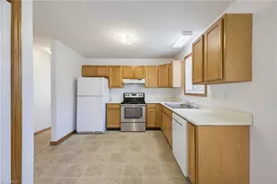 219 E Oakview Rd, Asheville, NC 28806 - Photo 15