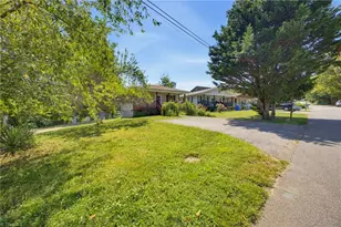 219 E Oakview Rd, Asheville, NC 28806 - Photo 3