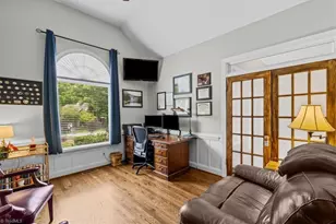 1912 Ridge Oaks Ct, Oak Ridge, NC 27310 - Photo 19