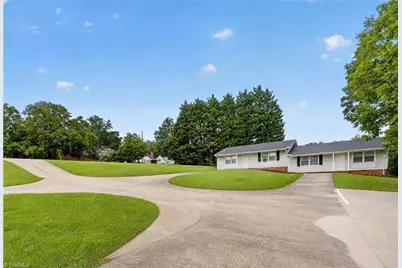 1135A&b, 1141A&b, 1147A&b S Cox Street, Asheboro, NC 27203 - Photo 45