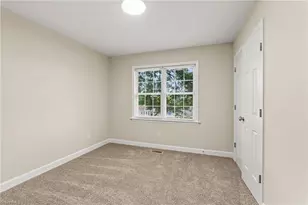2497 E Sprague St, Winston-Salem, NC 27107 - Photo 25