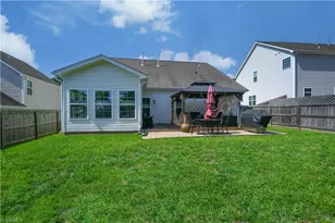 6725 Barton Creek Dr, Whitsett, NC 27377 - Photo 21