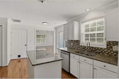 3338 Timberwolf Avenue, High Point, NC 27265 - Photo 7