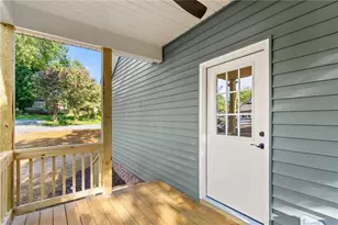 1305 E Willowbrook Dr, Burlington, NC 27215 - Photo 19
