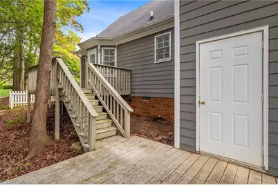 8 Barrett Place, Greensboro, NC 27455 - Photo 21