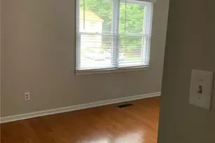 4341 Baylor St, Greensboro, NC 27455 - Photo 5