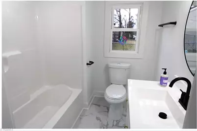 1013 Willow Road, Greensboro, NC 27401 - Photo 13