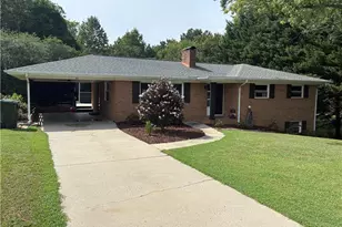 111 Bell Dr, Thomasville, NC 27360 - Photo 1