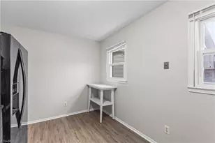 3921 Valley Ct, Winston-Salem, NC 27106 - Photo 3