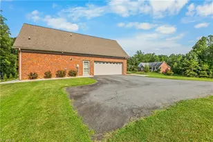 1080 Nauvoo Ridge Dr, Tobaccoville, NC 27050 - Photo 39