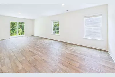 1547 Hamilton Hills Drive, Greensboro, NC 27406 - Photo 5