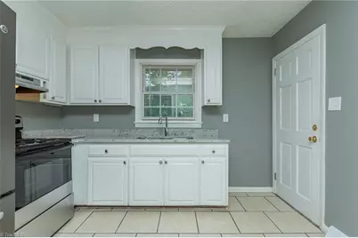 1207 Robin Road, Eden, NC 27288 - Photo 17