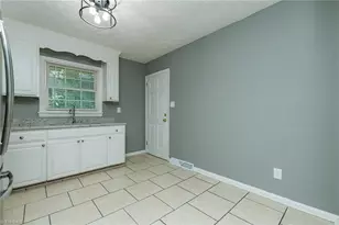 1207 Robin Rd, Eden, NC 27288 - Photo 15