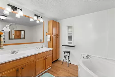 949 Riverview Road Extension, Lexington, NC 27292 - Photo 23