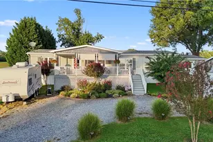 949 Riverview Rd Ext, Lexington, NC 27292 - Photo 3