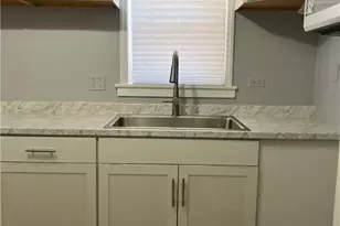 1012 Louise Rd, Winston-Salem, NC 27107 - Photo 9