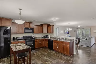 5010 Shorthorn Way, Greensboro, NC 27405 - Photo 9